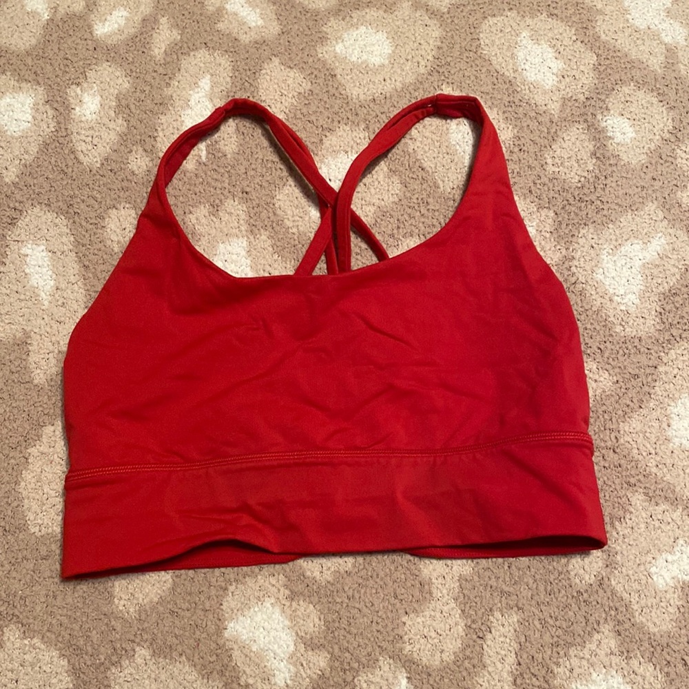 red lululemon sports bra